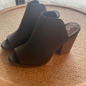 Heels! Perfect for fall or summer